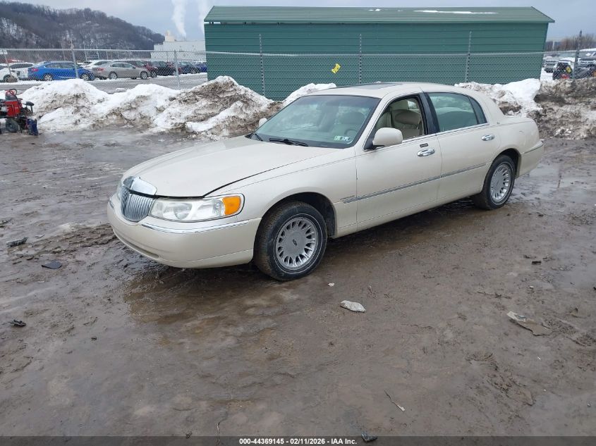 2000 Lincoln Town Car Cartier