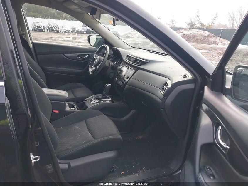 2017 Nissan Rogue Sv