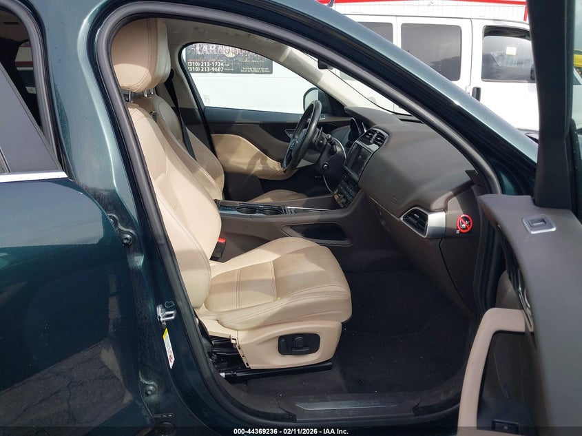 2017 Jaguar F-Pace 35T Prestige