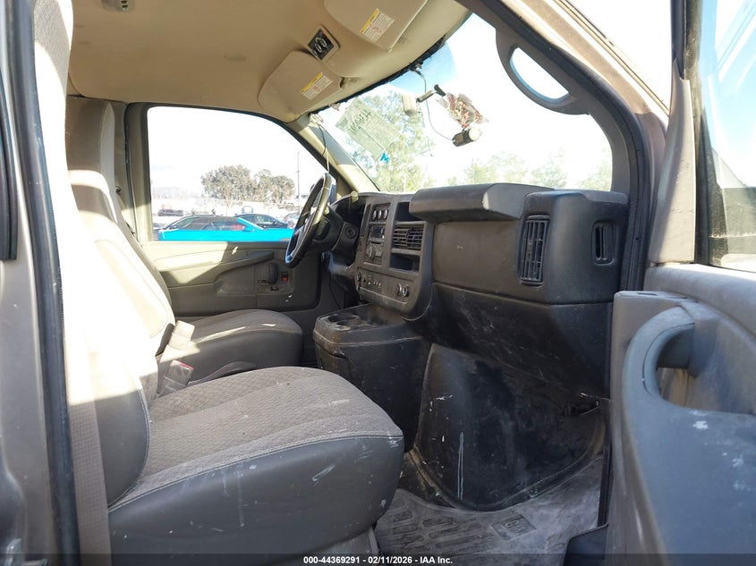 2013 GMC Savana 2500 Lt