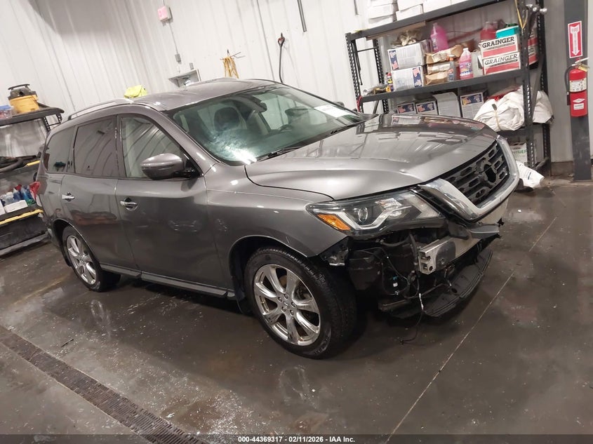 2018 Nissan Pathfinder Sv