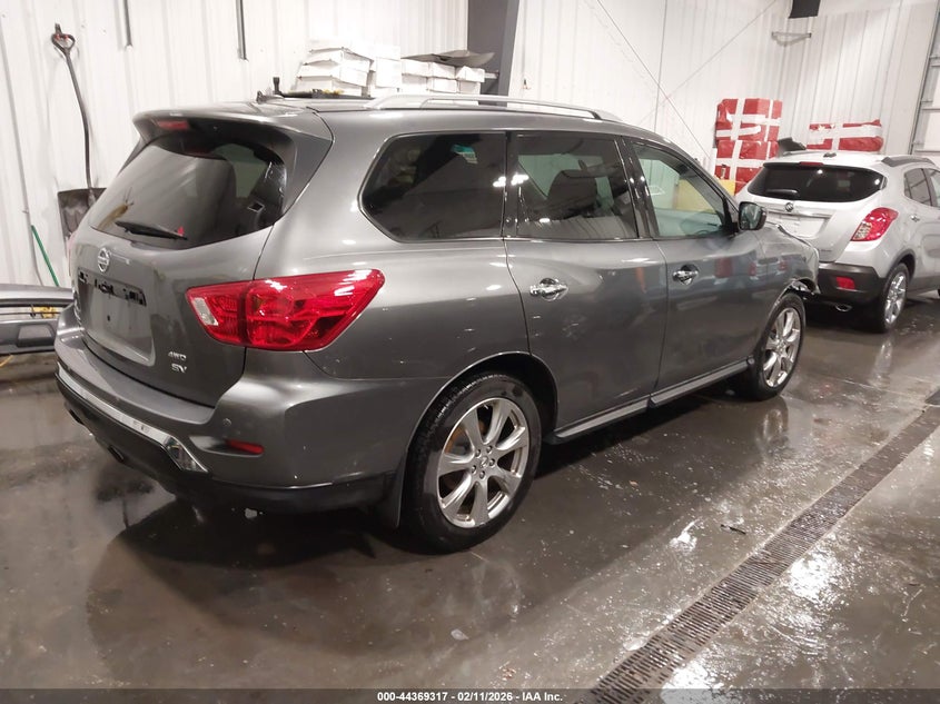 2018 Nissan Pathfinder Sv