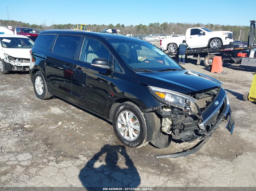 2017 KIA SEDONA LX