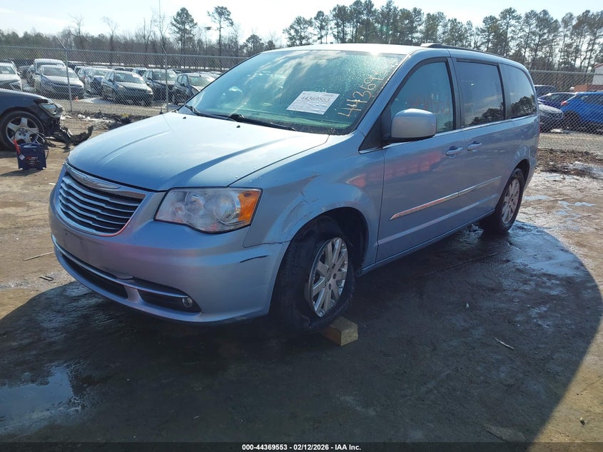 2013 Chrysler Town & Country Touring