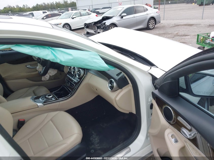 2019 Mercedes-Benz C 300