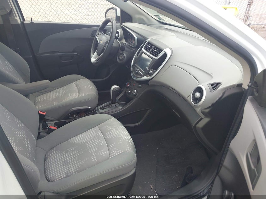 2017 Chevrolet Sonic Lt Auto