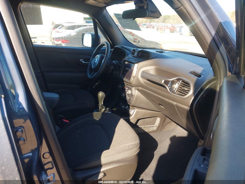 2022 Jeep Renegade Altitude 4X4