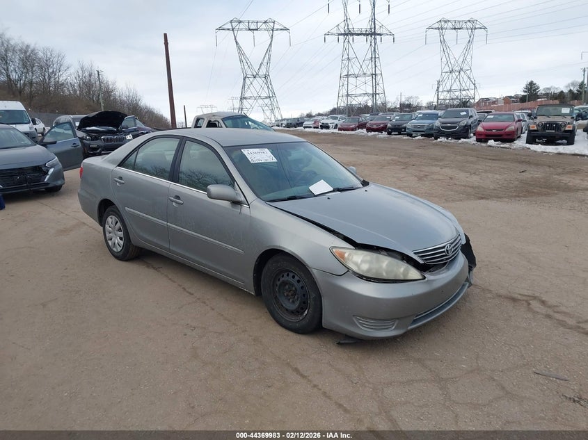 2005 Toyota Camry Le