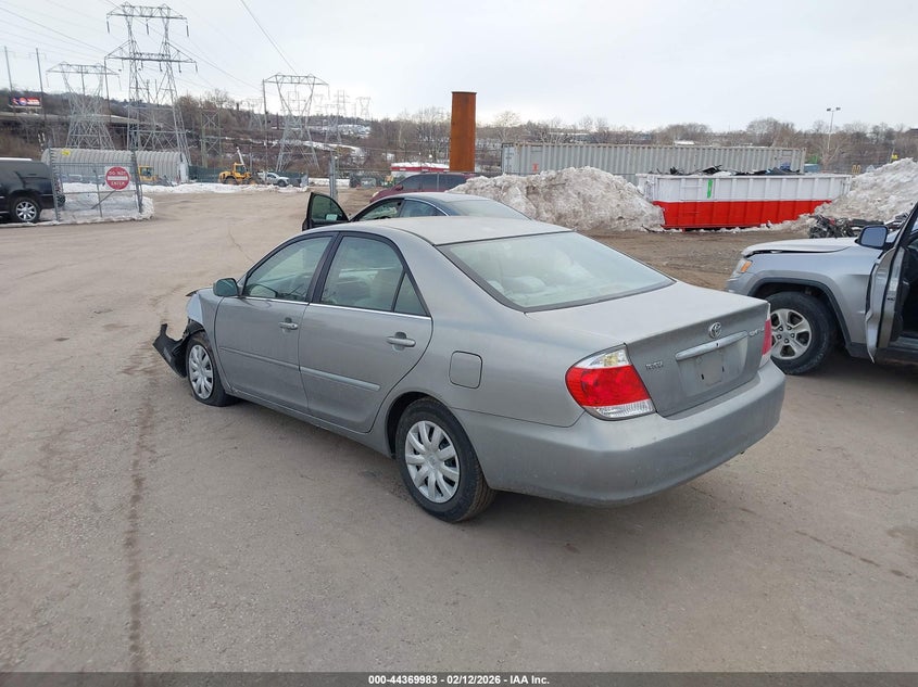 2005 Toyota Camry Le