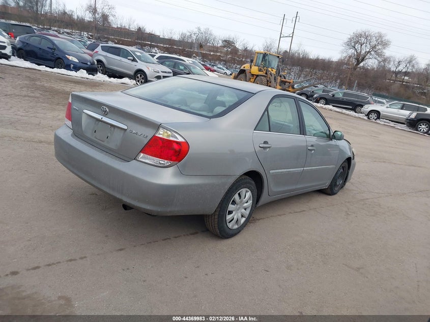 2005 Toyota Camry Le