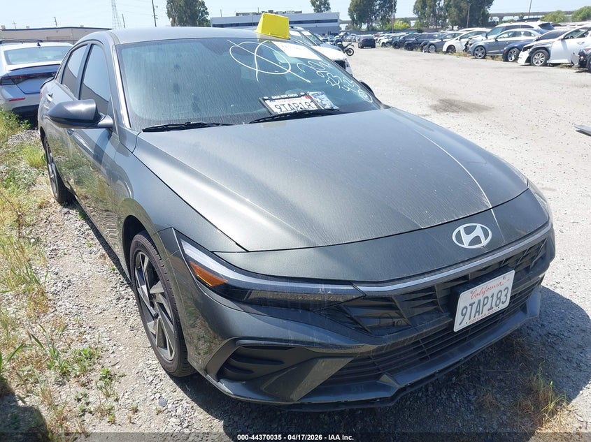 2025 Hyundai Elantra Sel Sport