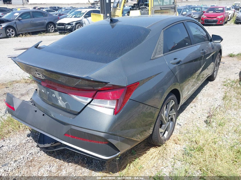 2025 Hyundai Elantra Sel Sport