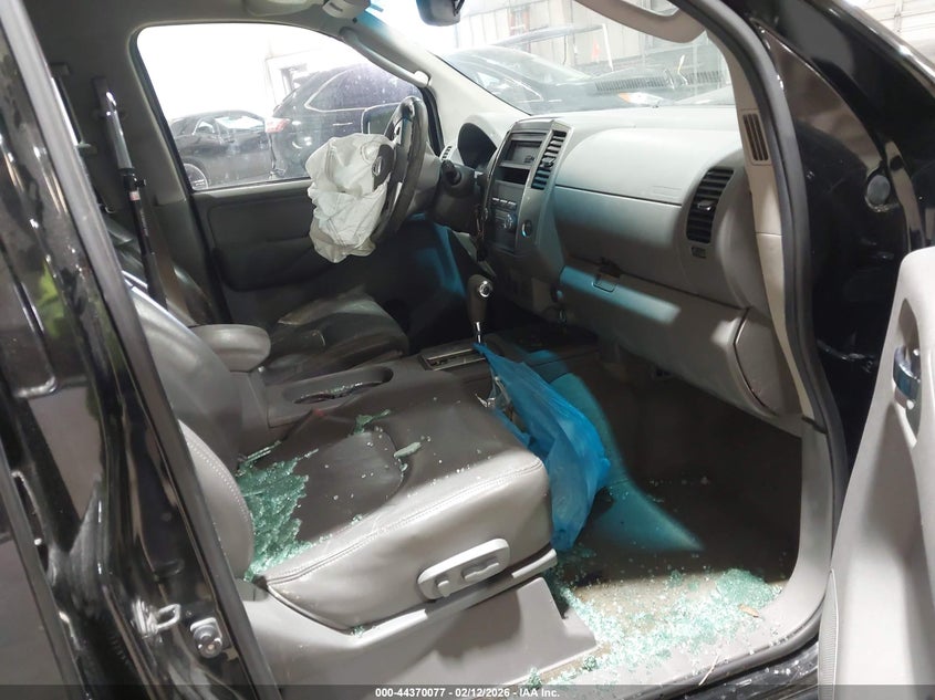 2009 Nissan Frontier Le