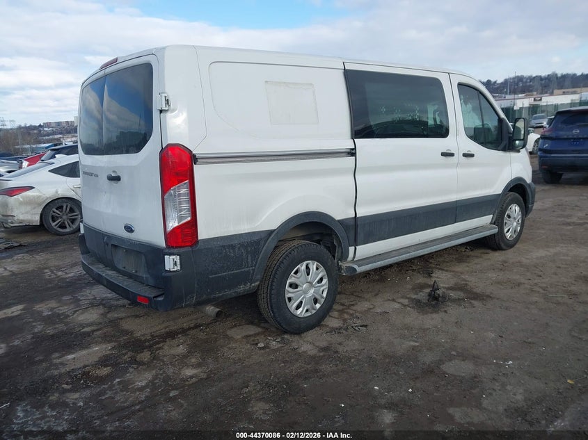 2022 Ford Transit-250