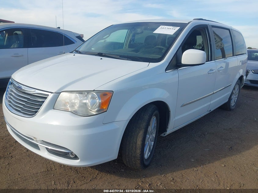 2016 Chrysler Town & Country Touring