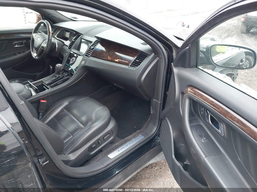 2017 Ford Taurus Limited