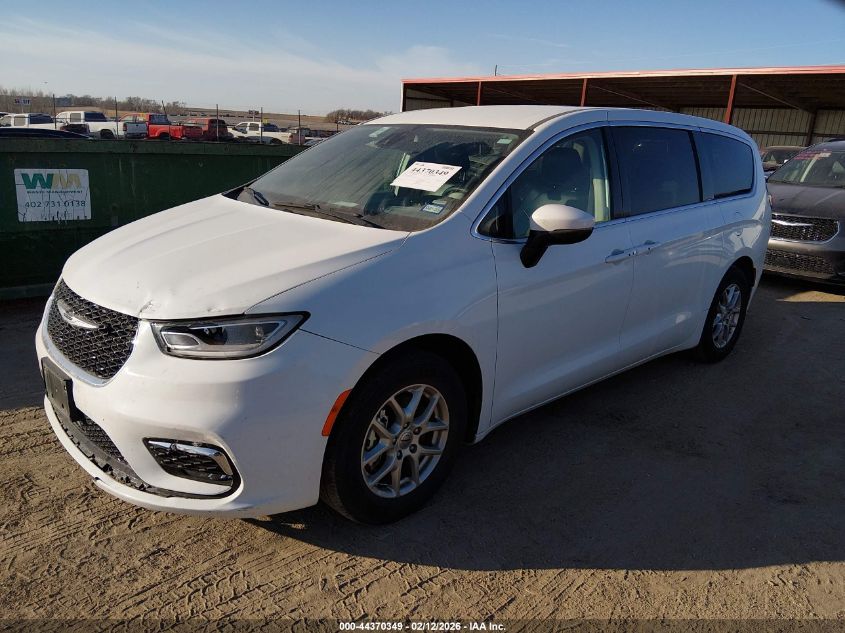 2023 Chrysler Pacifica Touring L