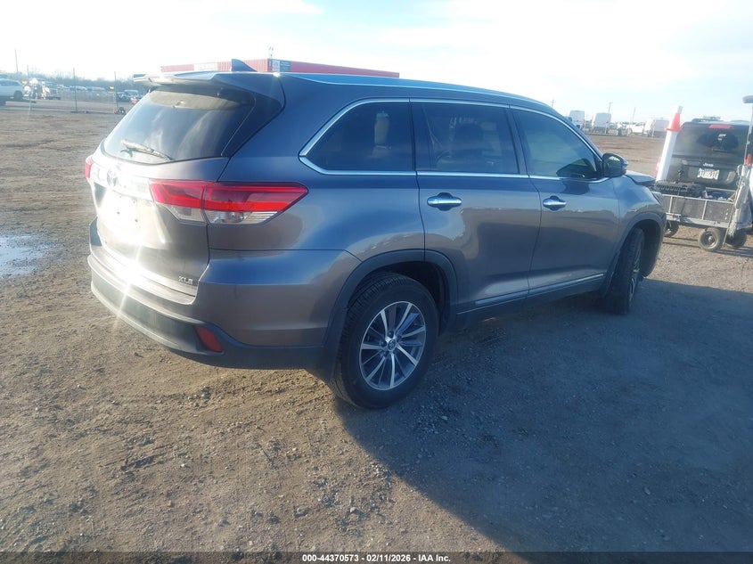 2018 Toyota Highlander Xle