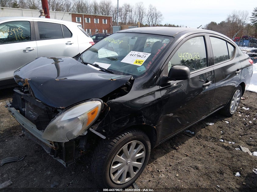 2014 Nissan Versa 1.6 S+