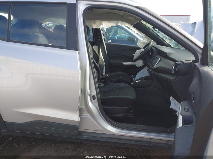 2020 Nissan Kicks Sv Xtronic Cvt