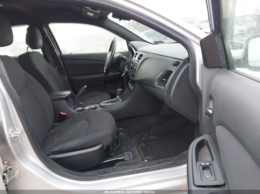 2012 Chrysler 200 Touring