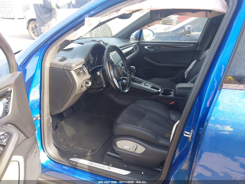 2018 Porsche Macan S