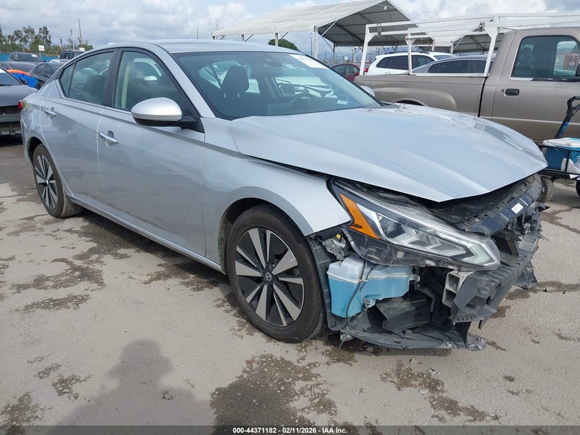 2022 Nissan Altima Sv Fwd