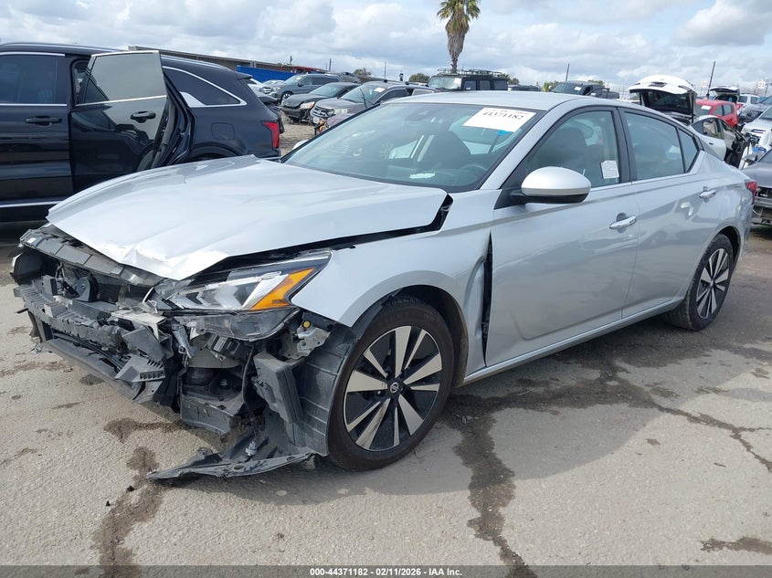 2022 Nissan Altima Sv Fwd