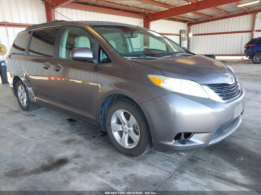 2011 Toyota Sienna Le V6