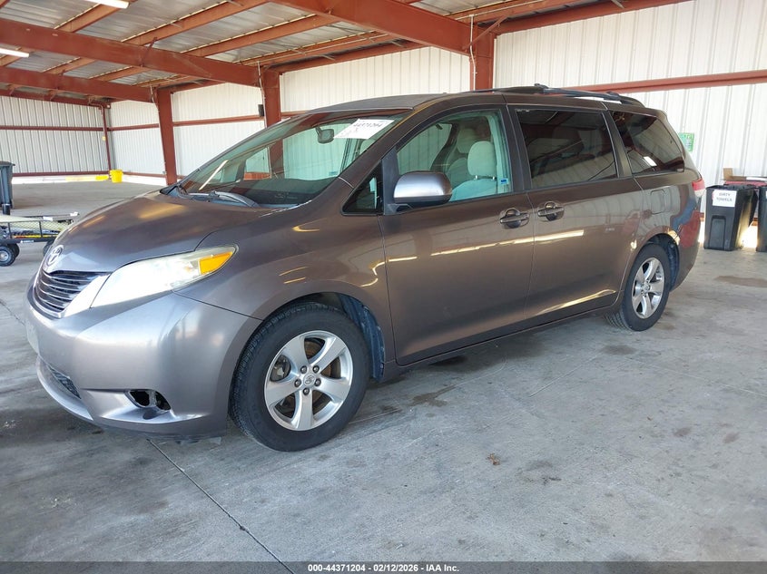 2011 Toyota Sienna Le V6