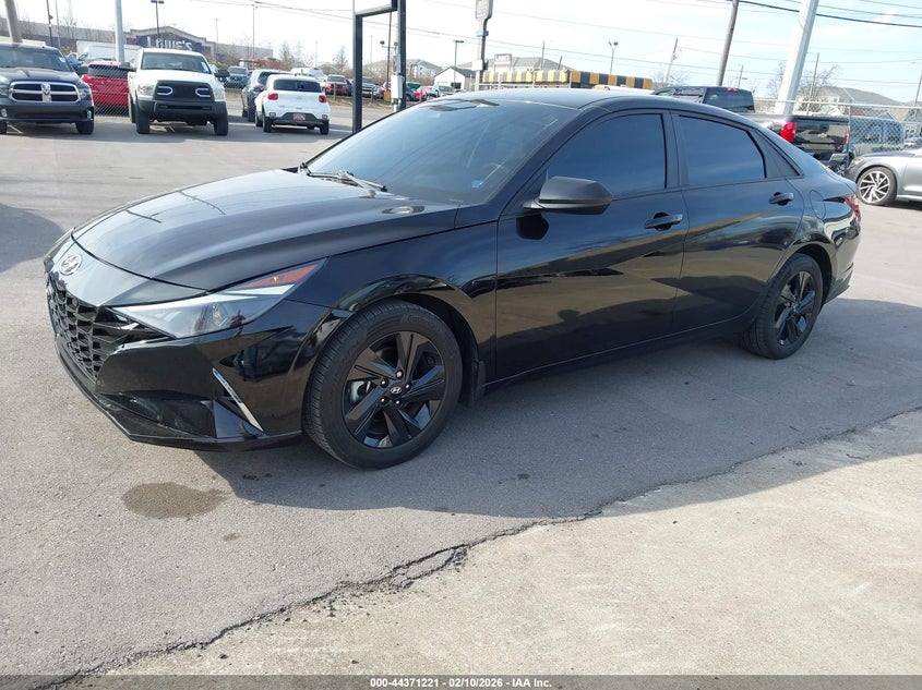 2023 Hyundai Elantra Sel