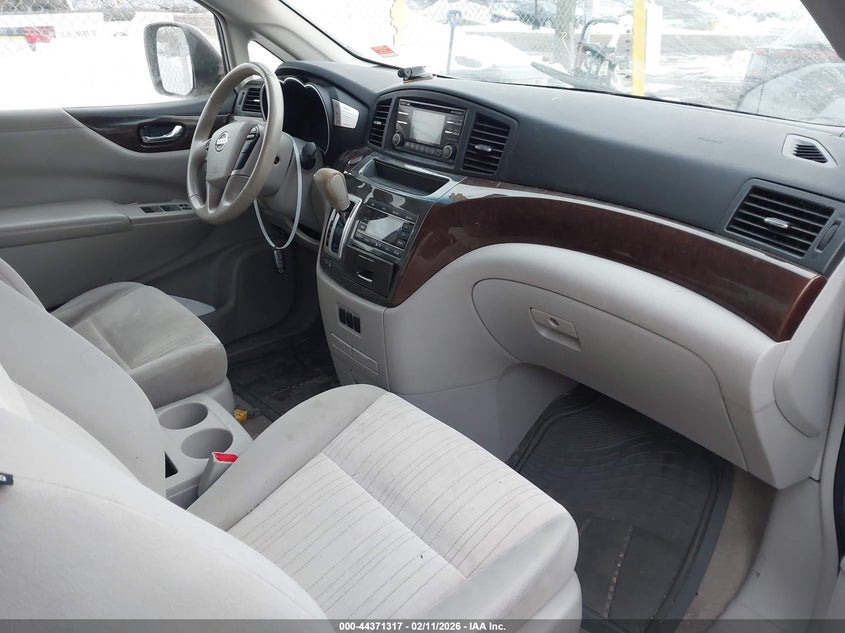 2013 Nissan Quest Sv