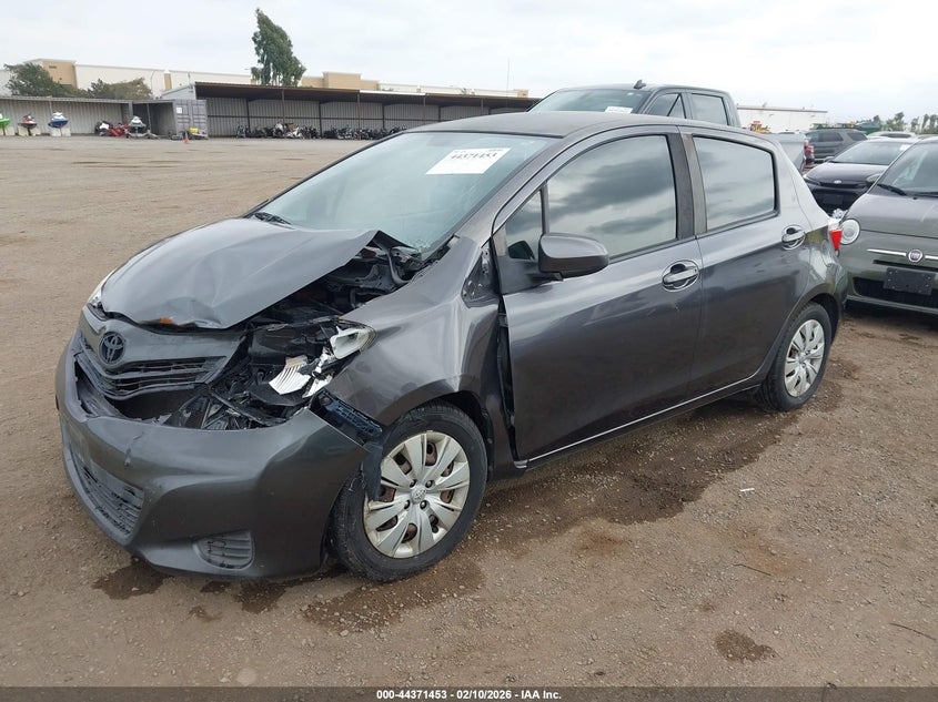 2013 Toyota Yaris Le