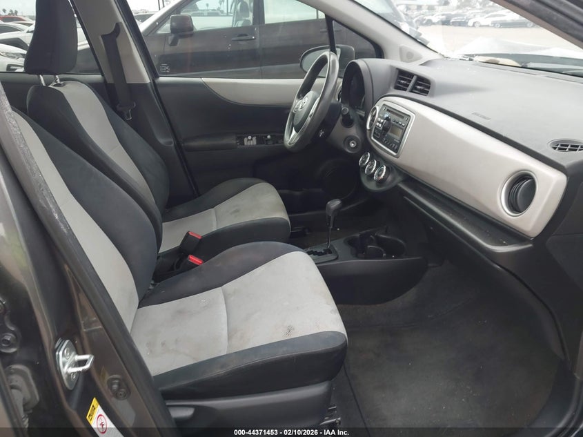 2013 Toyota Yaris Le