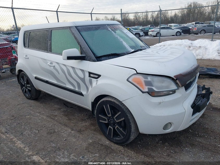 2011 Kia Soul +