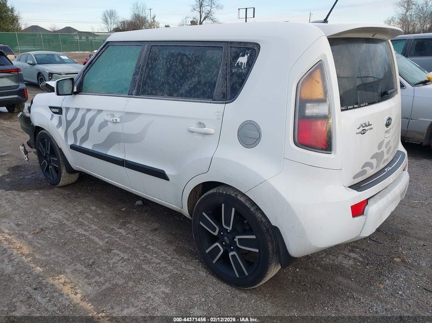 2011 Kia Soul +