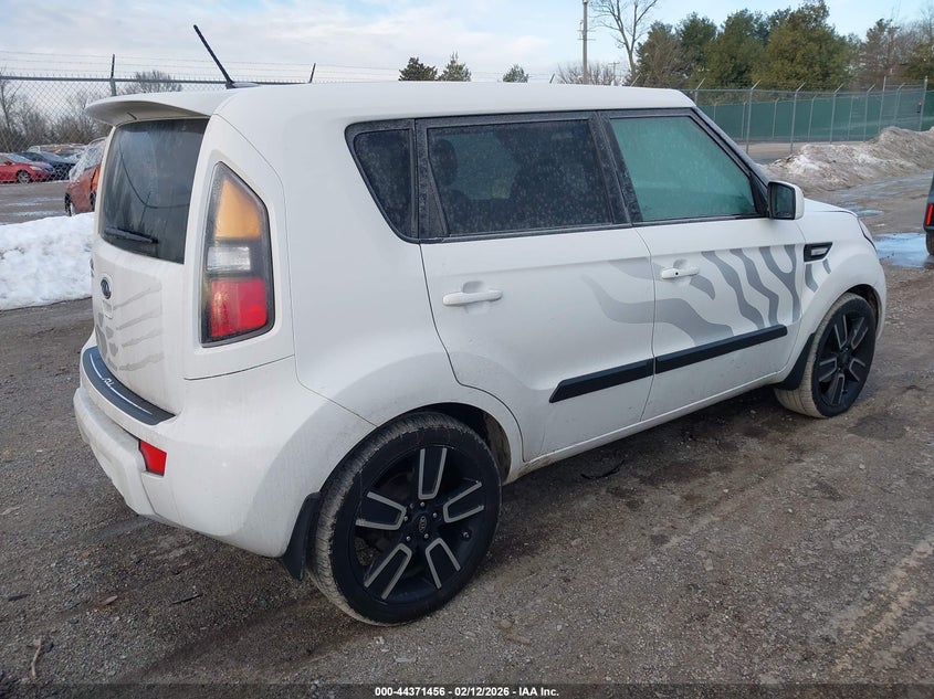 2011 Kia Soul +
