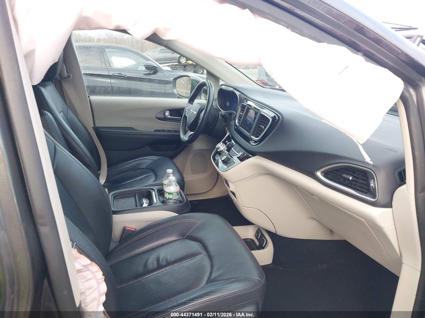 2020 Chrysler Pacifica Touring L