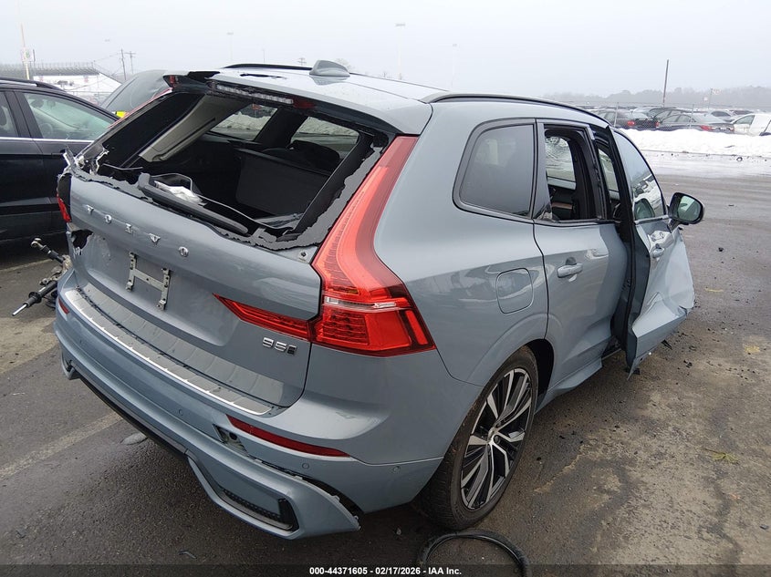2024 Volvo Xc60 B5 Plus Dark Theme