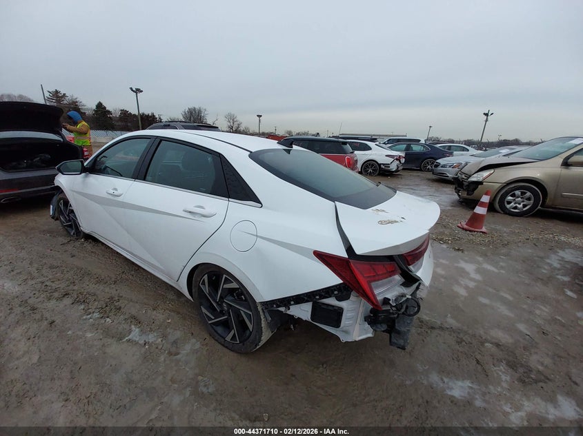 2024 Hyundai Elantra Sel