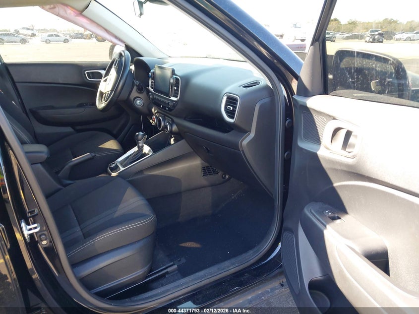 2022 Hyundai Venue Sel