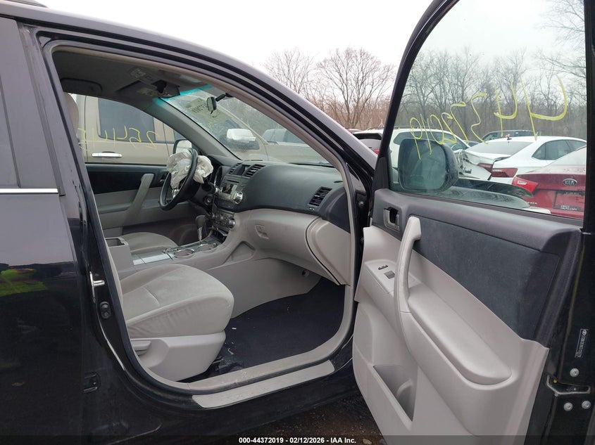 2012 Toyota Highlander Base V6