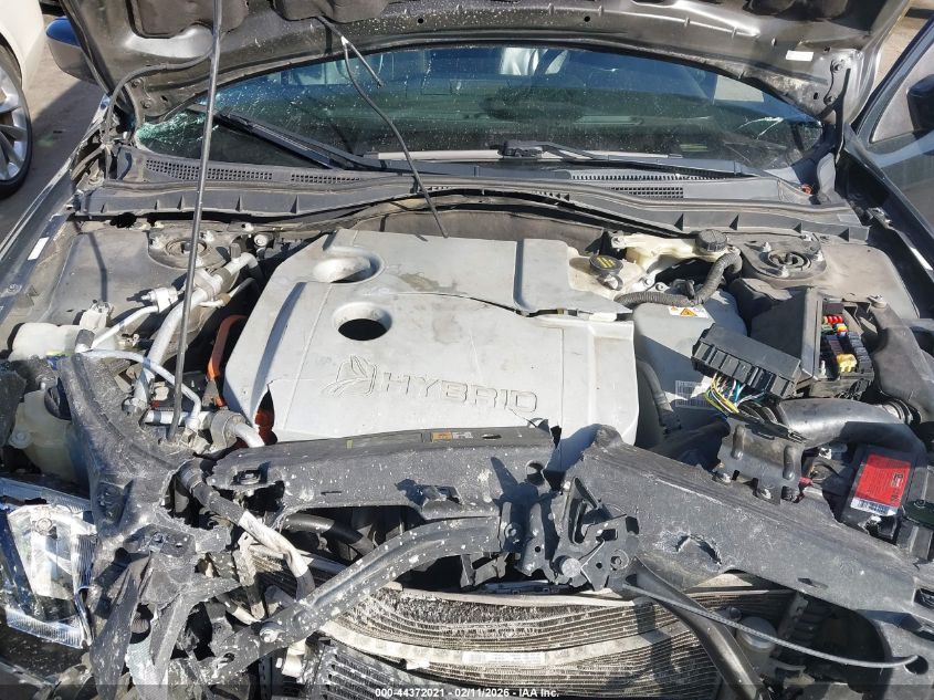 2010 Ford Fusion Hybrid VIN: 3FADP0L36AR388555 Lot: 44372021