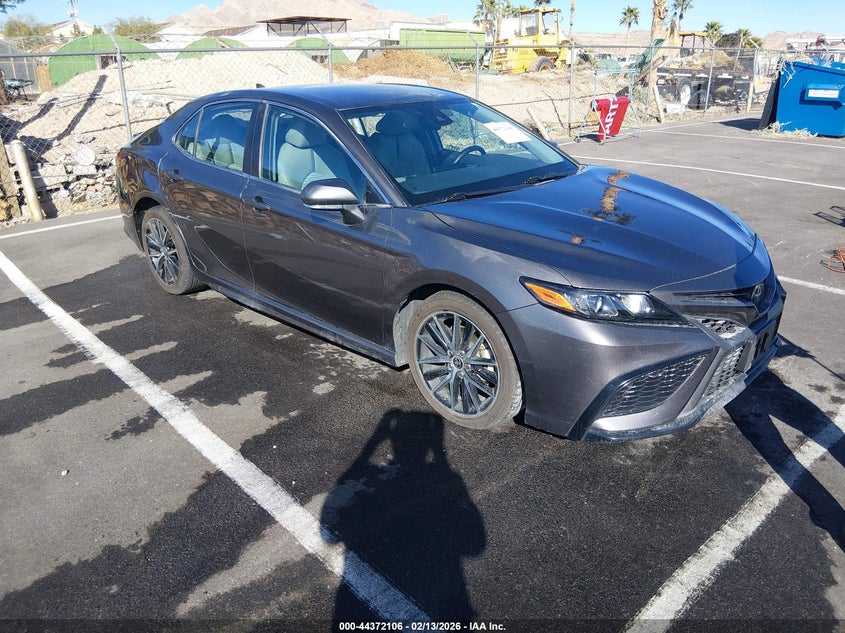 2022 Toyota Camry Se