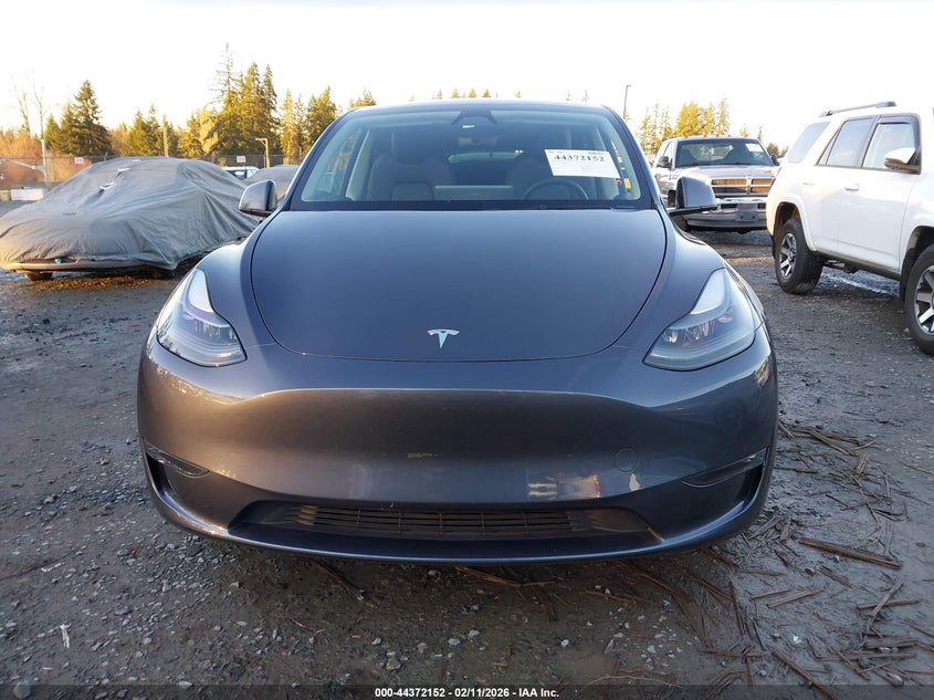 2023 Tesla Model Y Awd/Long Range Dual Motor All-Wheel Drive VIN: 7SAYGDEE4PF957109 Lot: 44372152