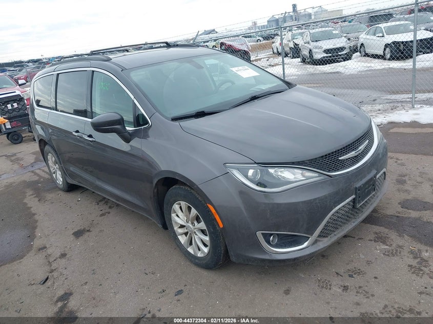 2018 Chrysler Pacifica Touring Plus