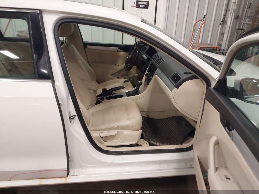 2013 Volkswagen Passat 2.5L Se