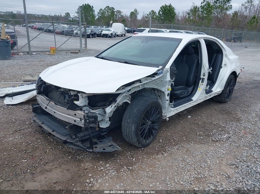 2020 Toyota Camry Se Nightshade Edition