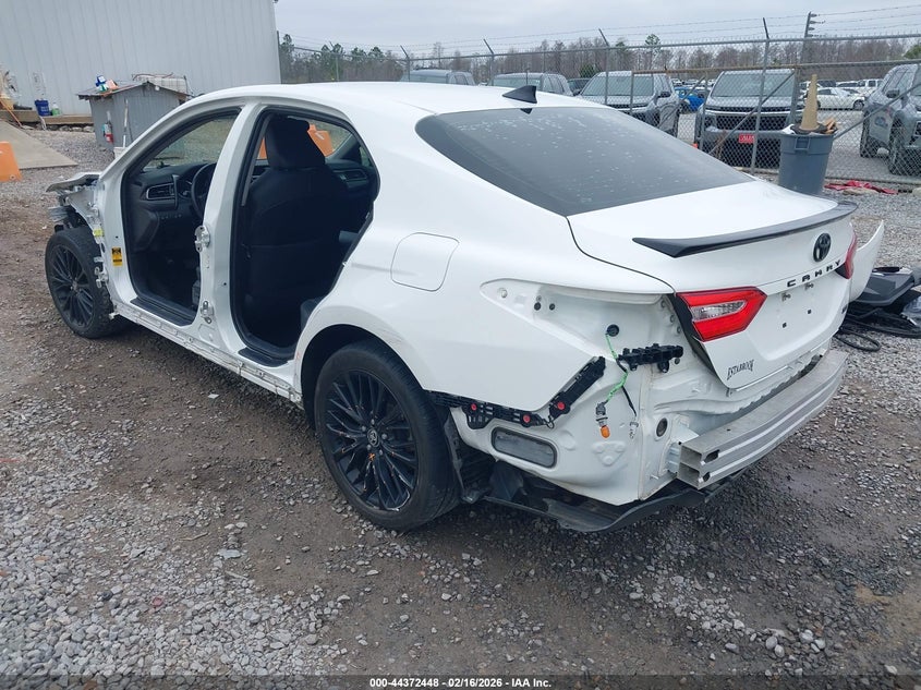 2020 Toyota Camry Se Nightshade Edition