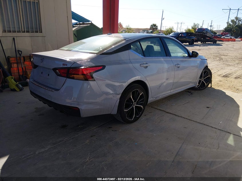 2023 Nissan Altima Sr Fwd